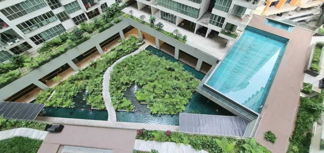 Regalia Suites With Infinity Pool Klcc By Staycation Homes Куала-Лумпур Екстер'єр фото